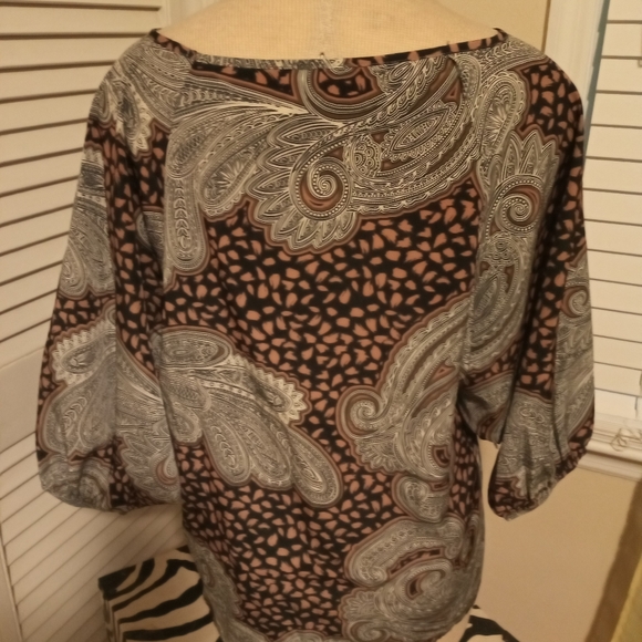 Lg Top - Picture 3 of 3